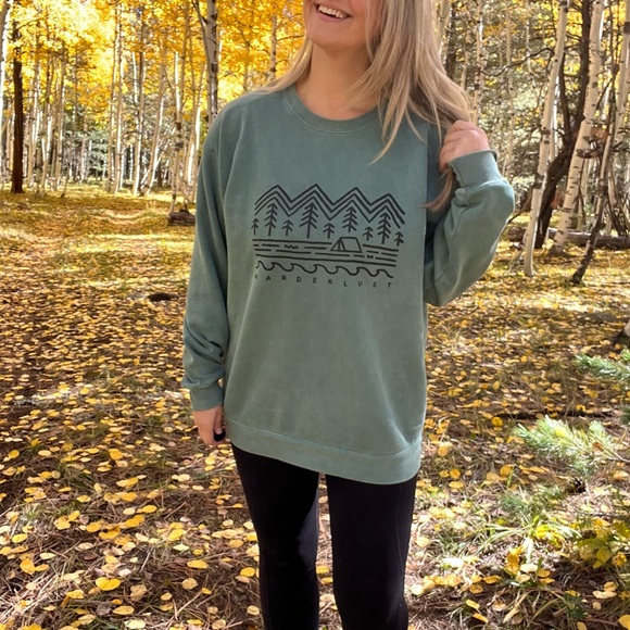 Wanderlust Sweatshirt - Picture 4 of 4